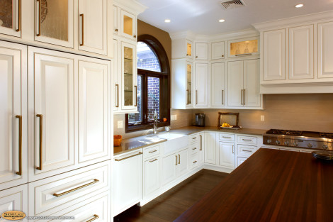 White Cabinets at The Cabinet Store + Culina Design Twin Cities MN