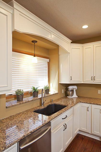 Summer is The BEST TIME to Start Your Kitchen Remodel! – Best Prices. Best Timing.