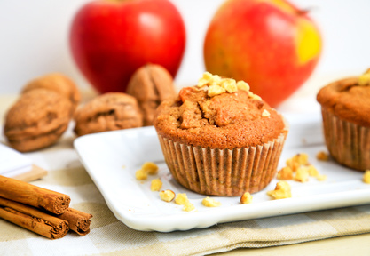 Health & Cooking Tip: Baking for Fall with Fiber-Friendly Apples  |  Heart Healthy Apple Muffin Recipe