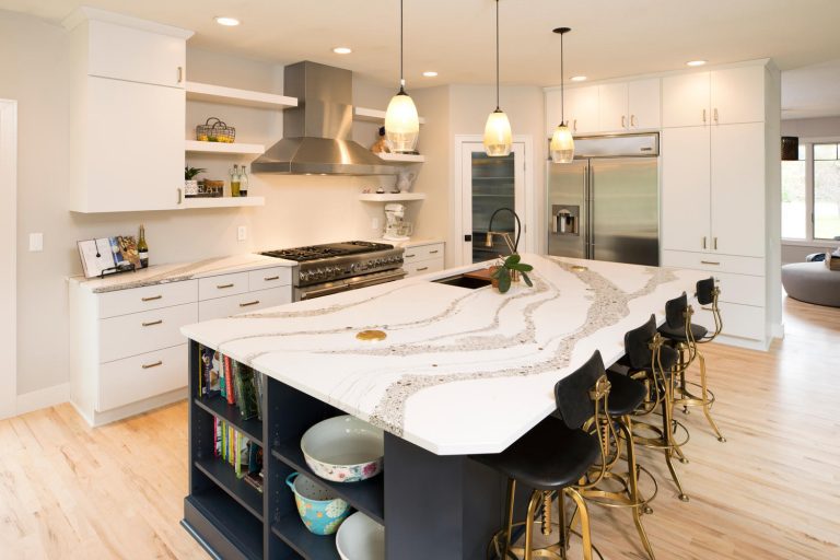 Project Feature: Contemporary Transitional Kitchen in Lakeville, Minnesota